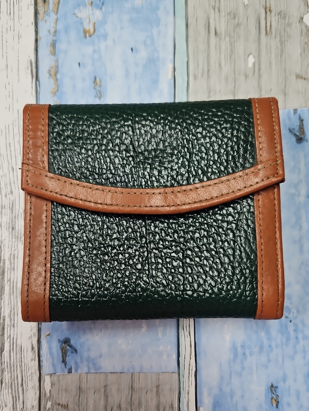 Vintage Dooney & Bourke All-Weather Leather compact wallet in hunter green/tan